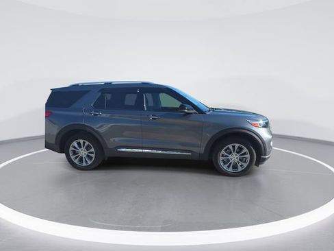 Used 2022 Ford Explorer Limited w/ Equipment Group 301A AWD/4WD image 9