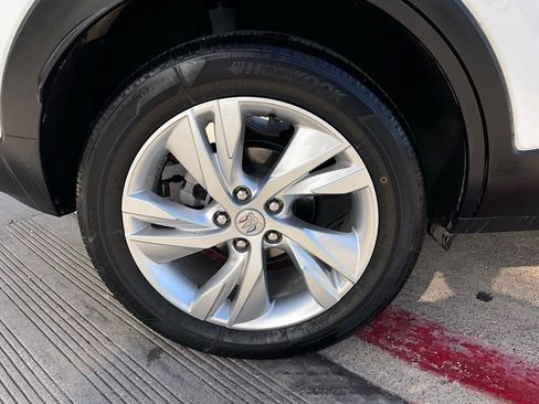 Used 2025 Buick Encore GX Preferred image 9