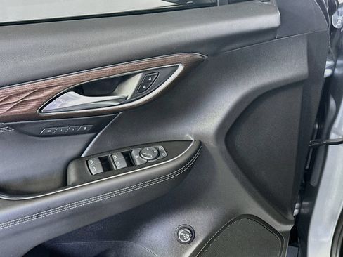 Used 2023 Buick Envision Avenir AWD/4WD image 18