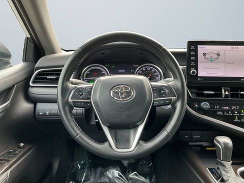 Used 2023 Toyota Camry XLE FWD image 13