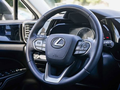 Used 2023 Lexus NX 350 image 15