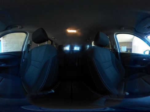 Used 2025 Nissan Rogue SV FWD image 44