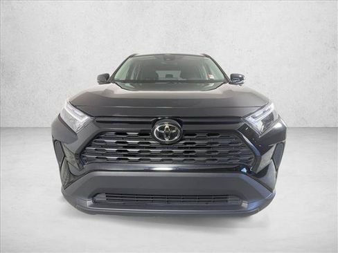 Used 2025 Toyota RAV4 XLE FWD image 8