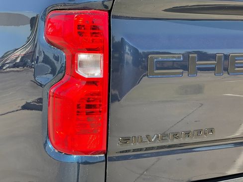 Used 2022 Chevrolet Silverado 1500 Custom w/ LPO, Dark Essentials Package RWD image 35