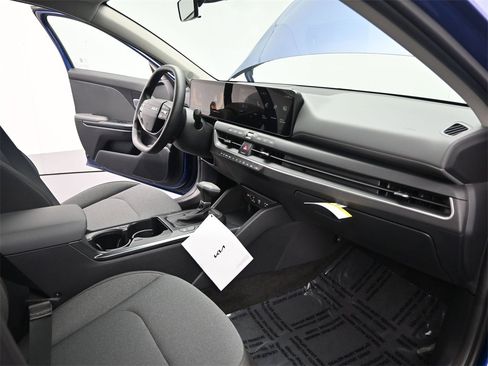 New 2025 Kia K4 LXS image 20