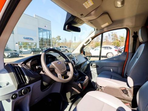 Used 2019 Ford Transit 150 148 Low Roof RWD image 28