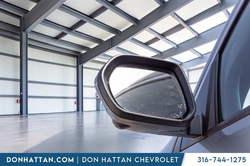 Used 2024 Chevrolet Traverse LT FWD image 33