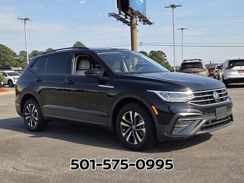 Used 2023 Volkswagen Tiguan S FWD image 5