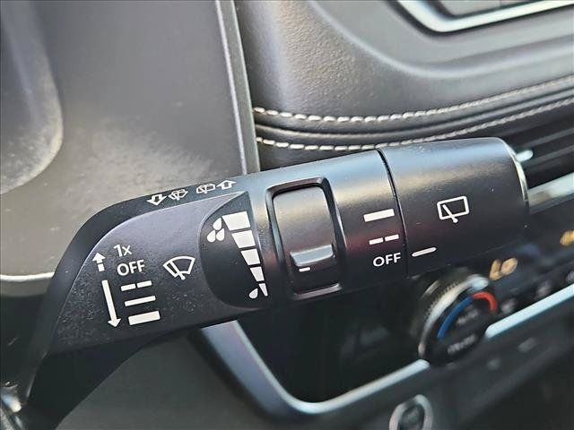 Used 2021 Nissan Rogue SV FWD image 15