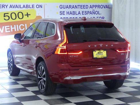 Used 2023 Volvo XC60 B5 Plus w/ Protection Package AWD/4WD image 5