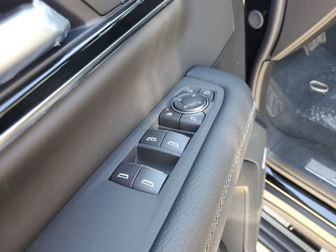 New 2026 GMC Yukon XL Denali w/ Denali Reserve Package image 18