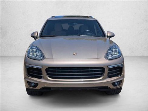 Used 2016 Porsche Cayenne S AWD/4WD image 2