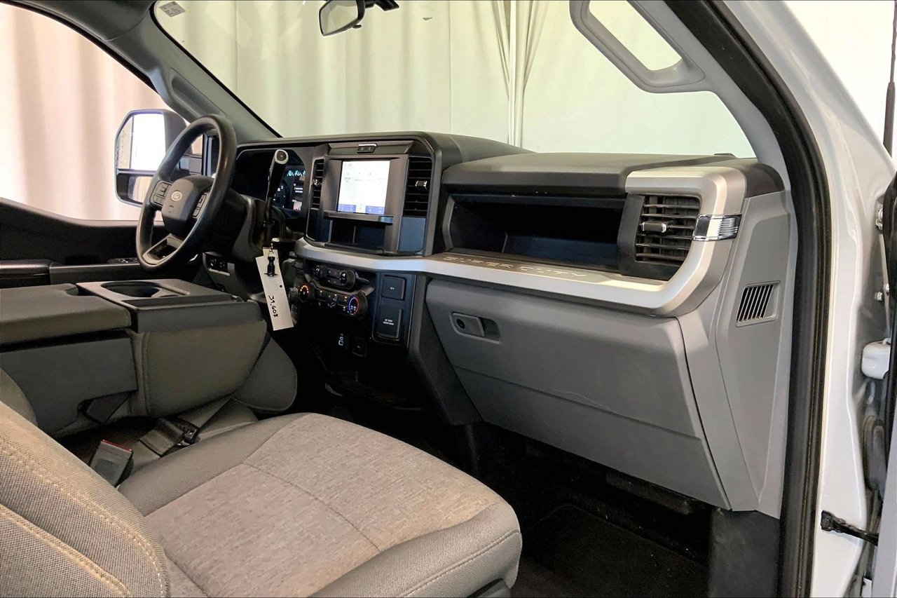 Used 2025 Ford F350 XL w/ STX Appearance Package AWD/4WD image 28