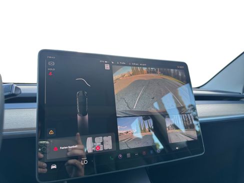 Used 2020 Tesla Model 3 Standard Range Plus image 10