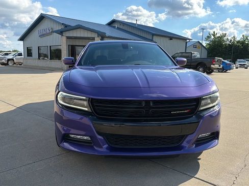 Used 2016 Dodge Charger R/T w/ Plus Group RWD image 30