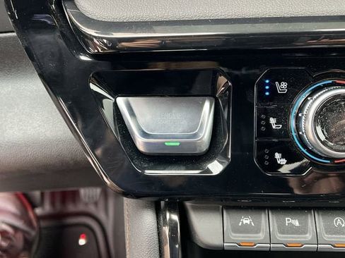 New 2025 GMC Sierra 1500 AT4 w/ AT4 Premium Package image 17