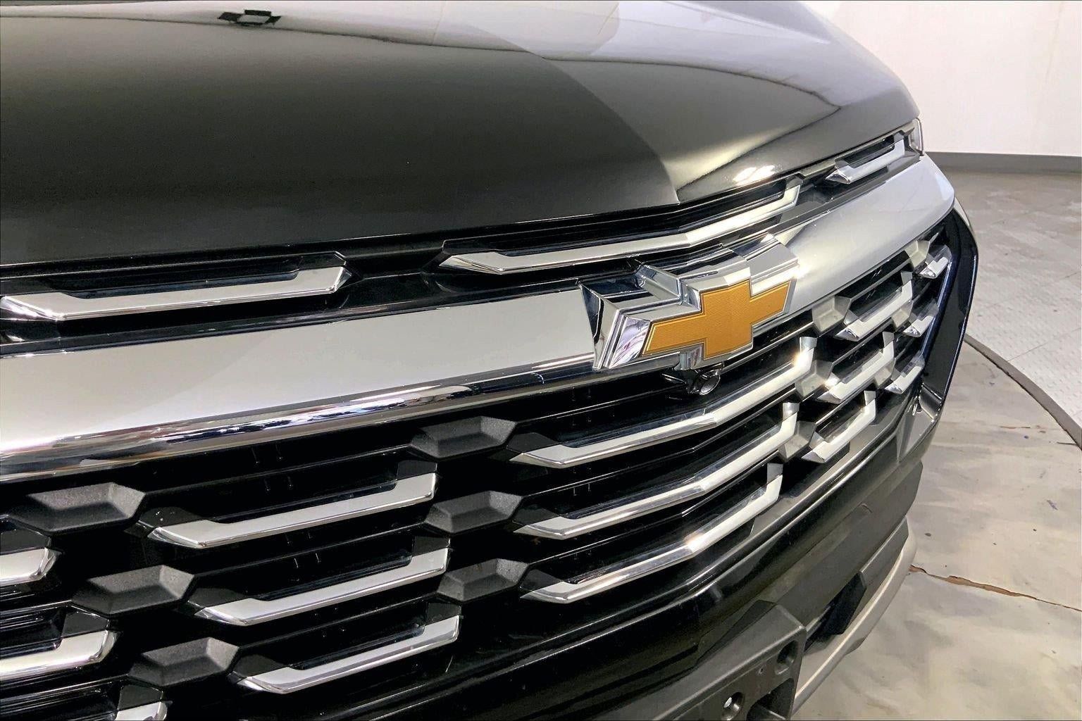 Used 2025 Chevrolet Equinox LT FWD image 28