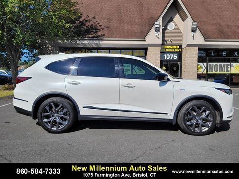 Used 2022 Acura MDX A-Spec image 6