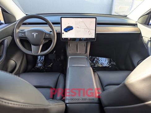 Used 2021 Tesla Model Y Long Range AWD/4WD image 29