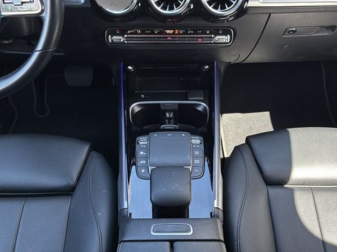 Used 2023 Mercedes-Benz EQB 250+ image 22