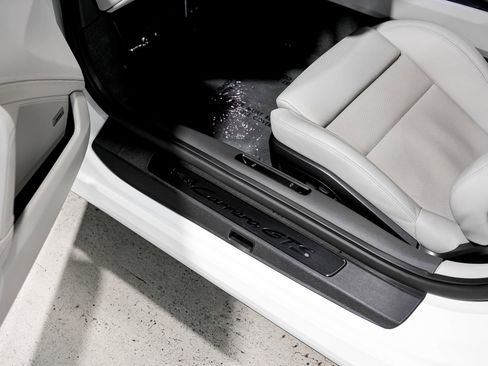 Used 2022 Porsche 911 GT3 RS image 25