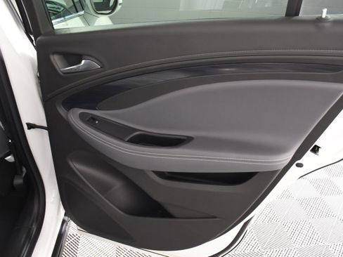 Used 2019 Buick Envision Essence AWD/4WD image 21