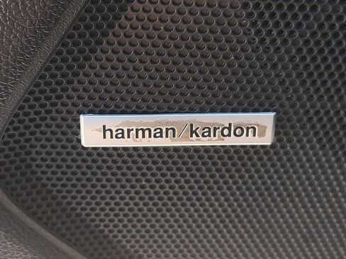 Used 2019 Subaru Outback 3.6R Limited image 21