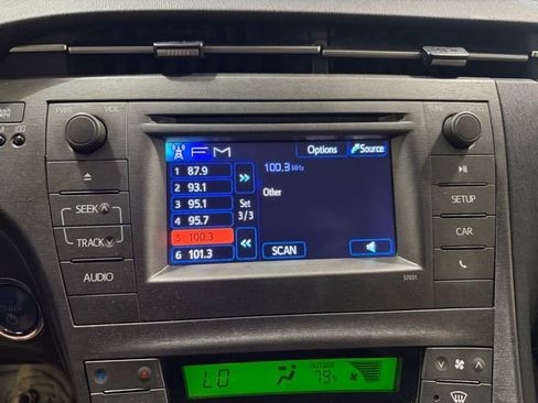 Used 2013 Toyota Prius Two FWD image 16