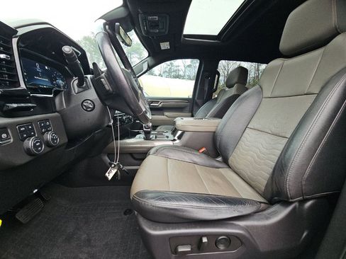 Used 2022 Chevrolet Silverado 1500 ZR2 w/ Technology Package image 3