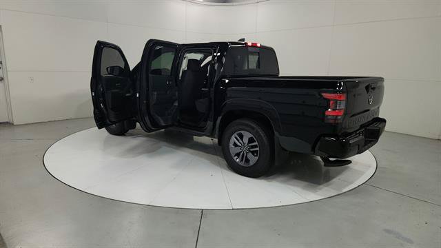 Certified 2025 Nissan Frontier SV RWD image 10