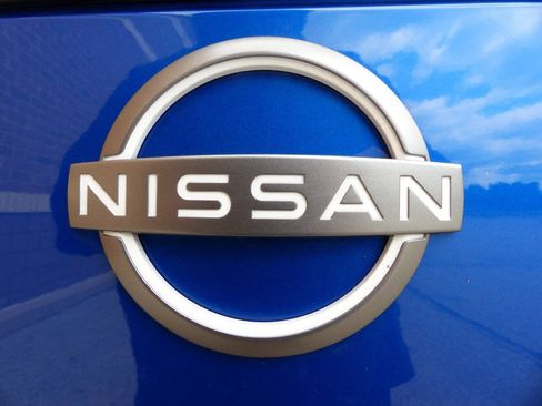 Used 2024 Nissan Frontier SV w/ Technology Package AWD/4WD image 22