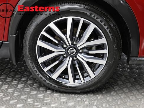 Used 2021 Nissan Kicks SV FWD image 29