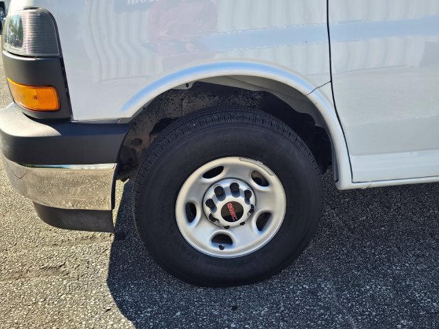 Used 2025 GMC Savana 2500 w/ Driver Convenience Package RWD image 10