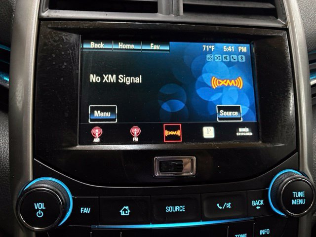 Used 2015 Chevrolet Malibu LT FWD image 29
