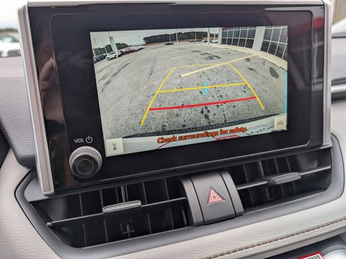 New 2025 Toyota RAV4 XLE w/ Convenience Package image 14