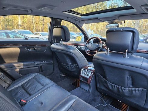 Used 2010 Mercedes-Benz S 400 image 30