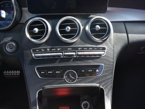 Used 2019 Mercedes-Benz C 300 4MATIC Cabriolet image 17