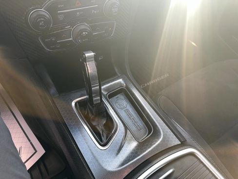 Used 2015 Dodge Charger R/T image 25