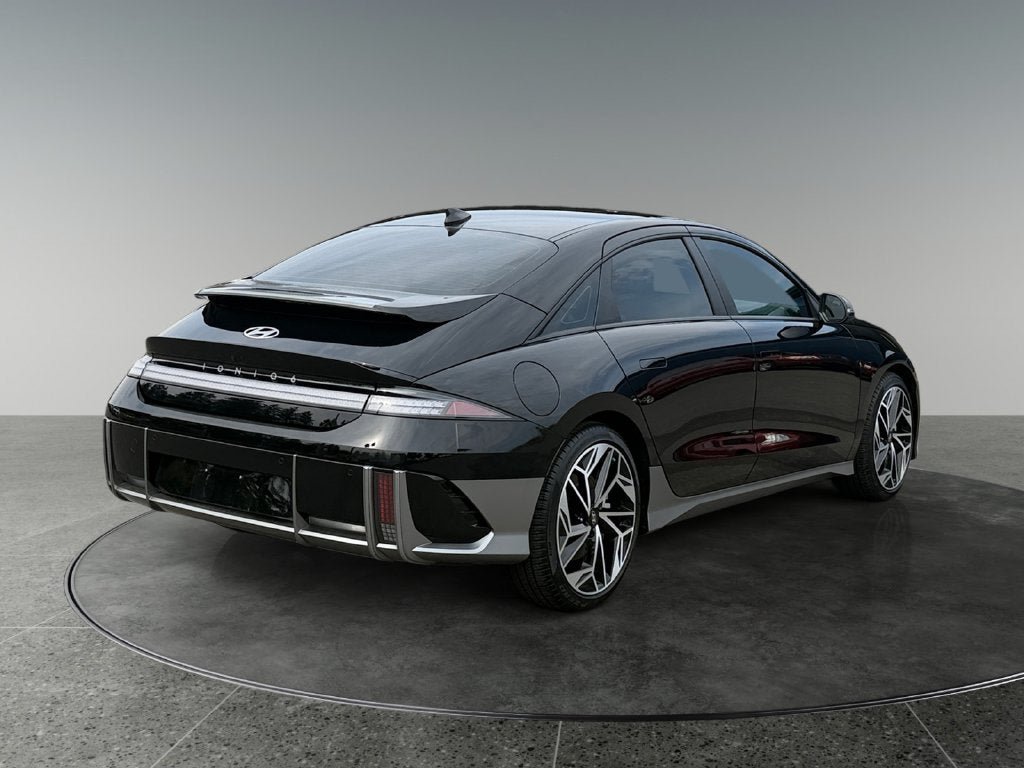 Certified 2023 Hyundai Ioniq 6 SEL AWD/4WD image 10