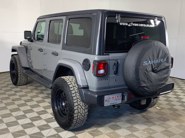 Used 2019 Jeep Wrangler Unlimited Sahara w/ Cold Weather Group AWD/4WD image 9