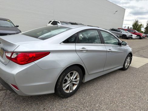 Used 2014 Hyundai Sonata GLS w/ Popular Equipment Group 2 FWD image 5
