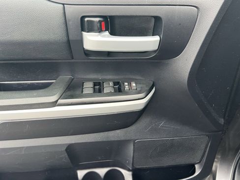 Used 2014 Toyota Tundra SR5 w/ SR5 Upgrade Package image 15