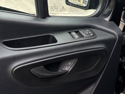 Used 2020 Mercedes-Benz Sprinter 3500 image 22