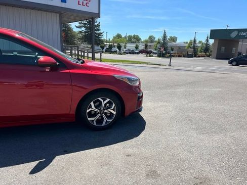 Used 2021 Kia Forte LXS FWD image 13
