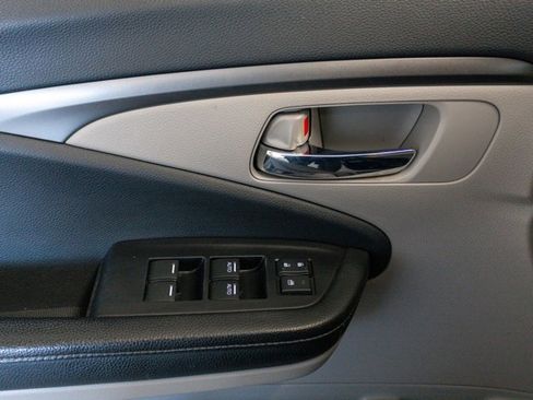 Used 2019 Honda Ridgeline RTL image 12