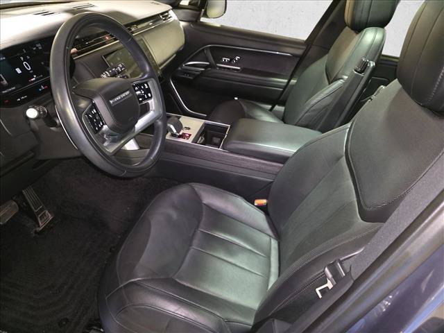 Used 2025 Land Rover Range Rover Long Wheelbase SE AWD/4WD image 17