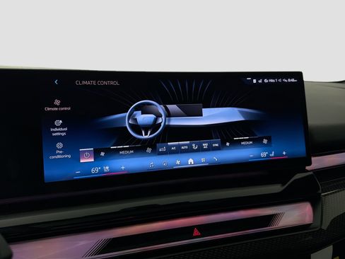 New 2026 BMW i5 eDrive40 w/ M Sport Package image 14