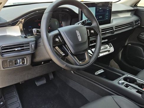 New 2025 Lincoln Corsair FWD w/ Equipment Group 101A image 20