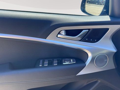 New 2026 Genesis G70 2.5T Prestige AWD/4WD image 17