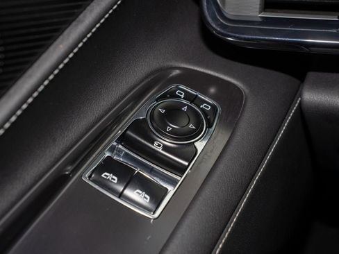 Used 2023 Chevrolet Corvette Stingray Preferred Cpe w/ Stealth Interior Trim Package image 20